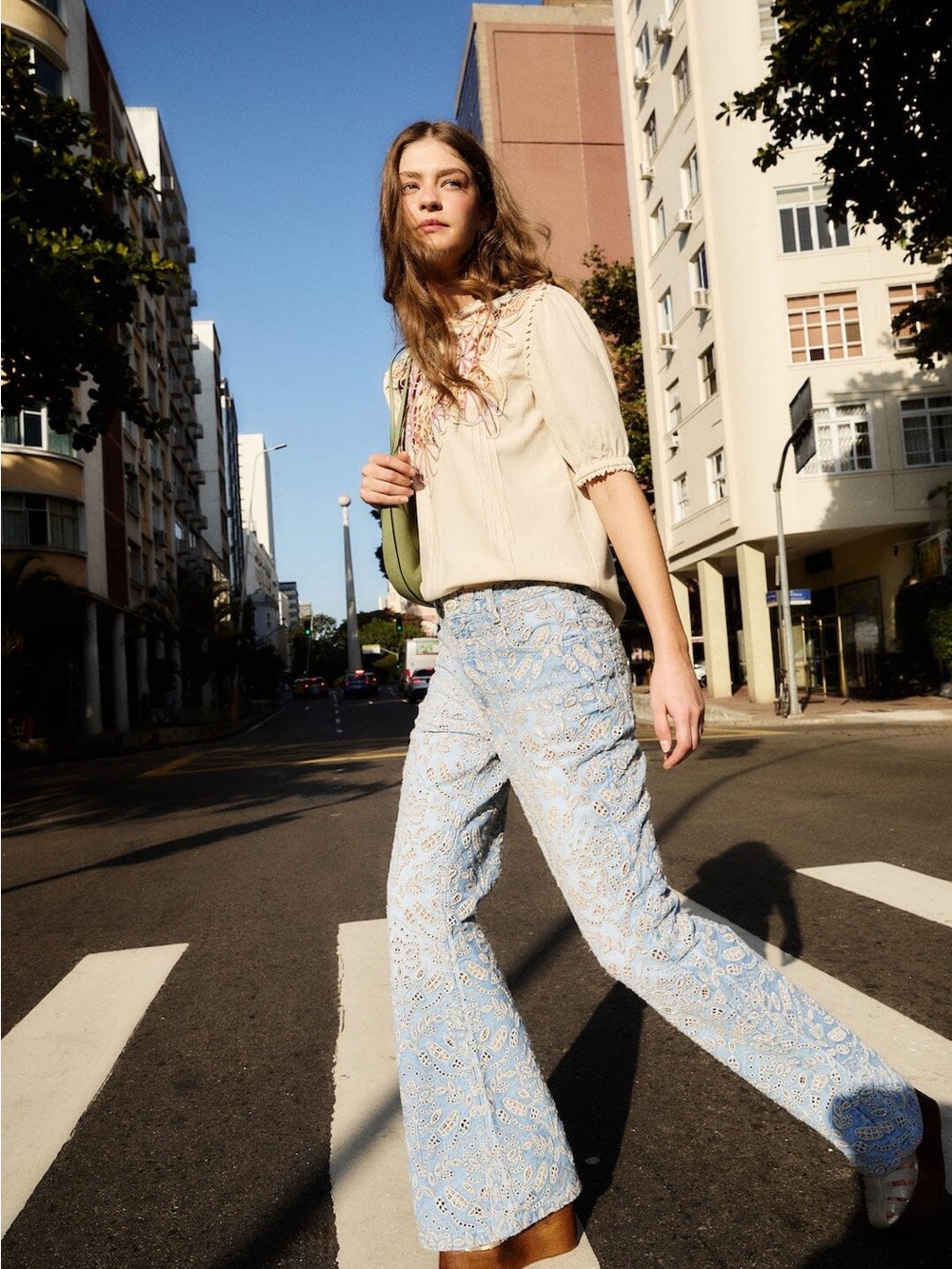 FARM RIO Denim Eyelet Pockets Flare Pants